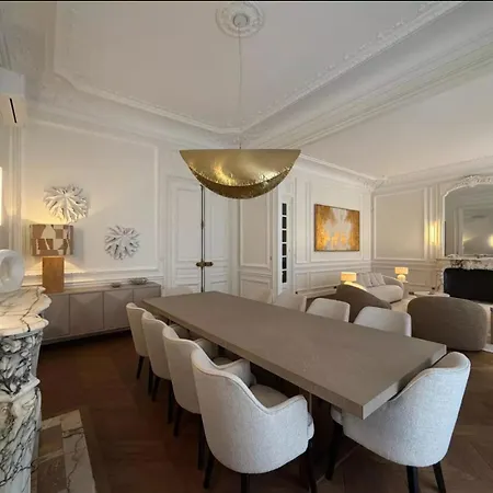 3br Pierre Charron Champs Elysee * Paris